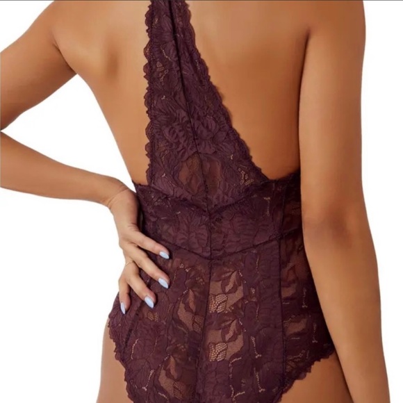 FREE PEOPLE Everyday Lace Bodysuit in Plum Jam NWT Size Small - Picture 2 of 2